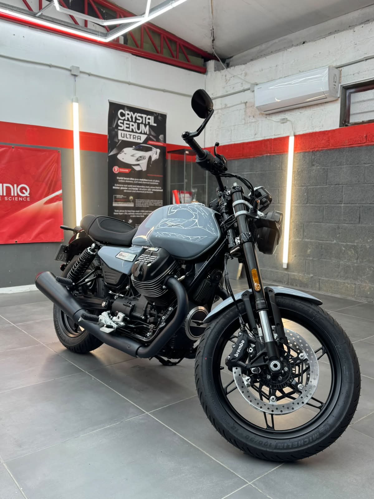Moto Guzzi V7 Sport