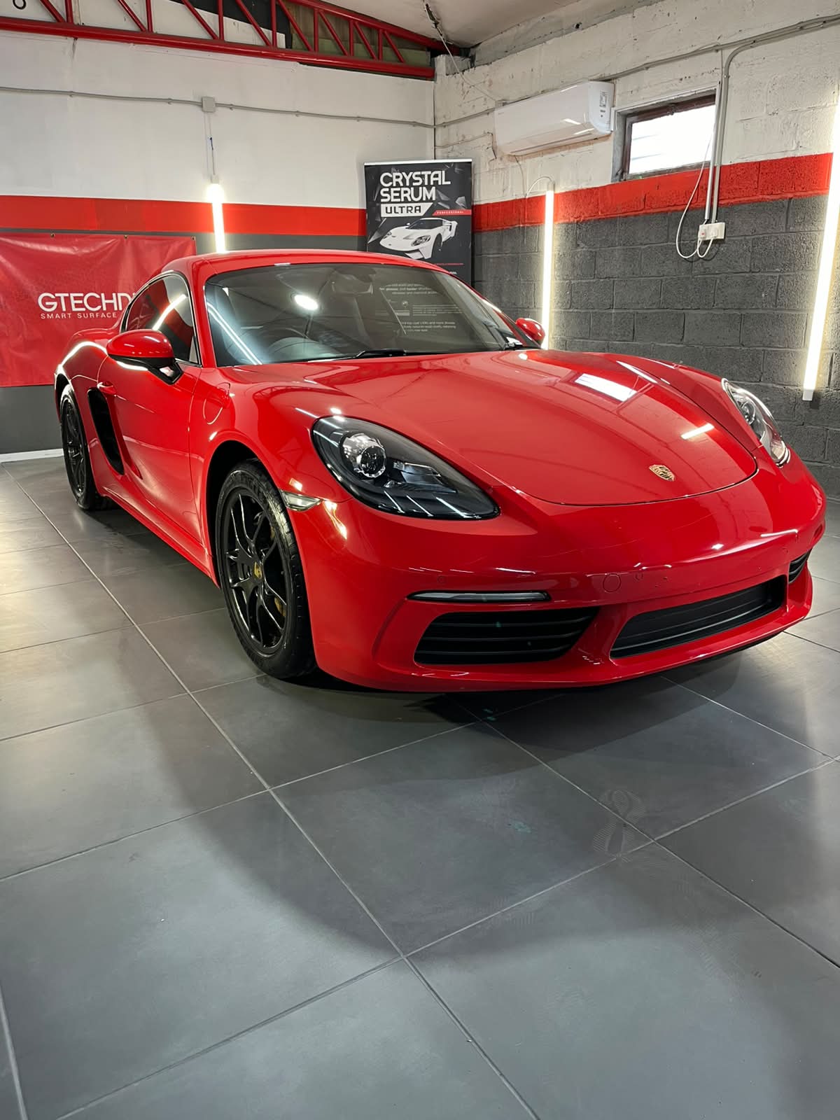 Porsche 718 Cayman